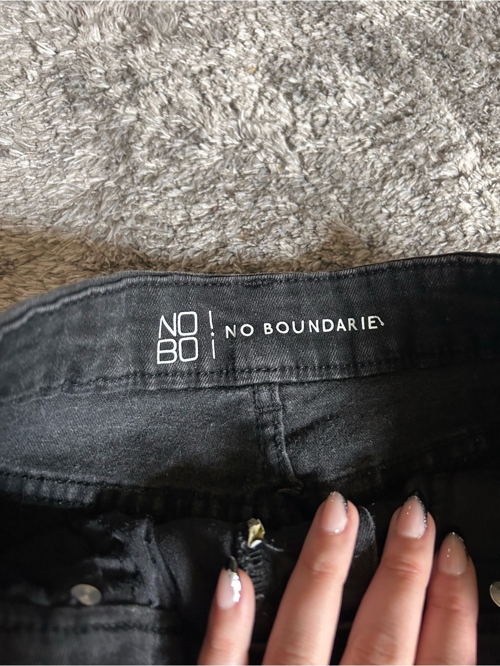🌸3/$30 No Boundaries Black Denim Shorts Size 5 Distressed Grunge Skater Button - Picture 3 of 5